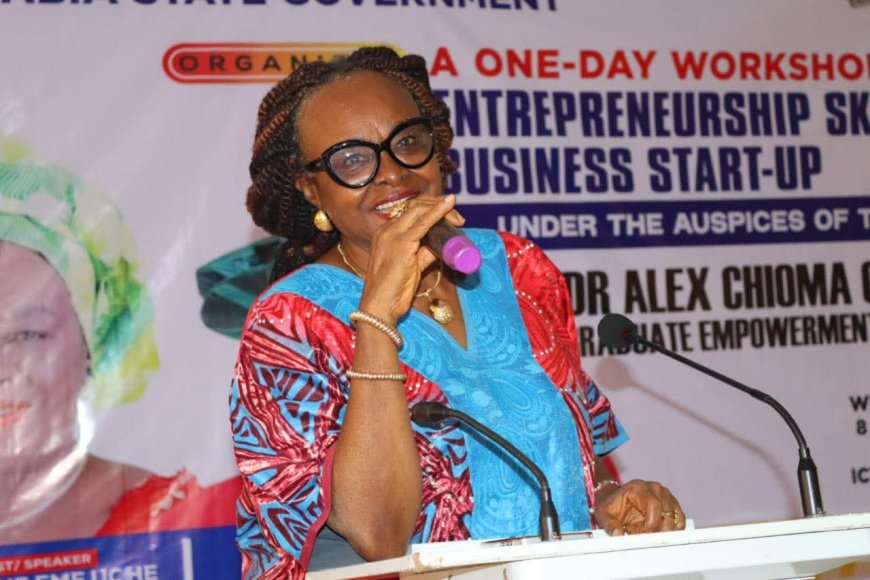 One Hundred OOPOLY Distinction Graduates Receive ₦1 Million Empowerment Grant Each