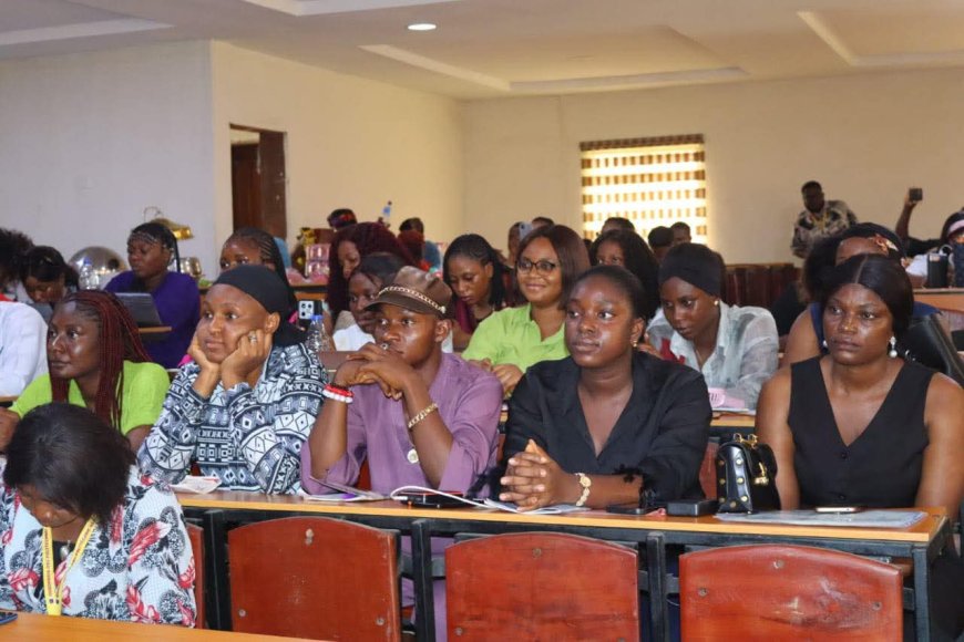 One Hundred OOPOLY Distinction Graduates Receive ₦1 Million Empowerment Grant Each