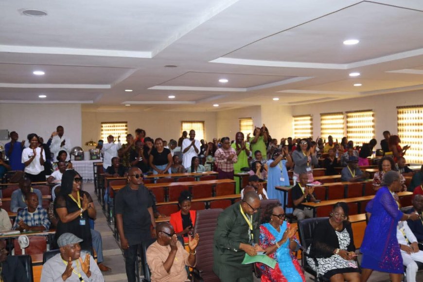 One Hundred OOPOLY Distinction Graduates Receive ₦1 Million Empowerment Grant Each